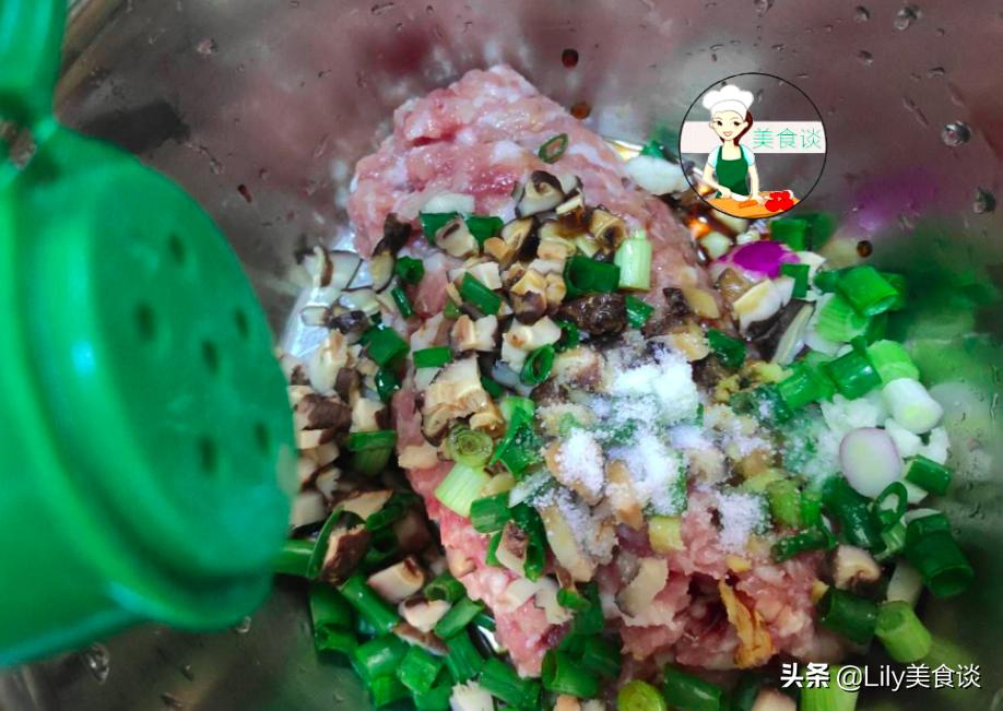 土豆要蒸多长时间才能变成土豆泥,土豆蒸了怎样弄最好吃最简单