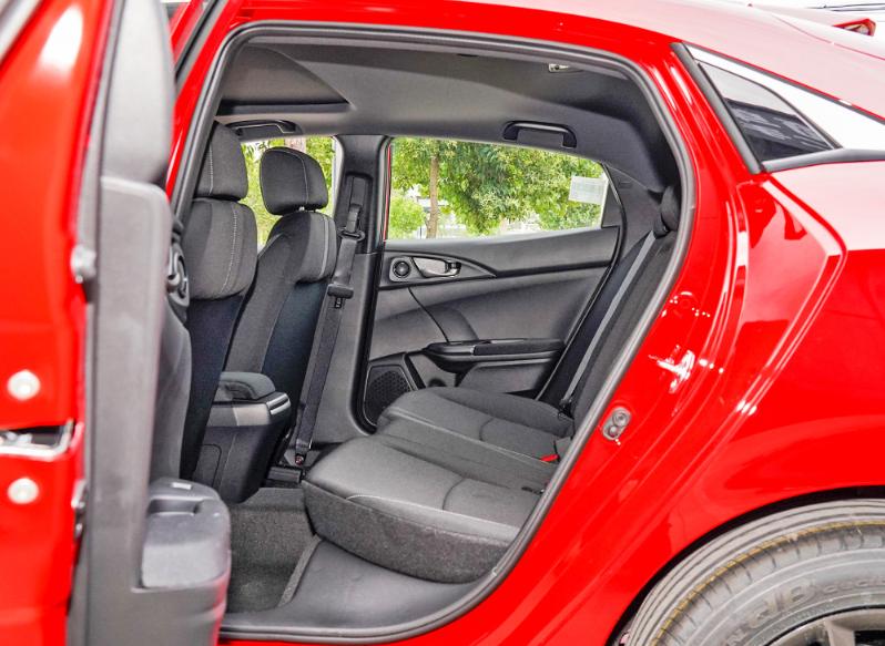 15万想换家用suv这几款真香,20万预算选轿车这三台车值得关注