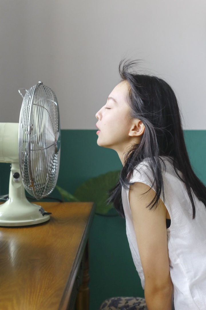 复古可爱女孩室内写真,复古清纯女孩写真