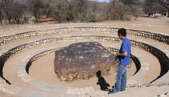陨石是由什么产生而来的,陨石是什么