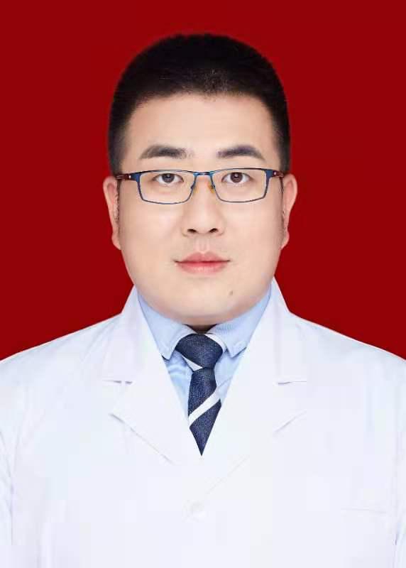 12月5日,九三学社山西省委医疗专家在汾东院区义诊送健康