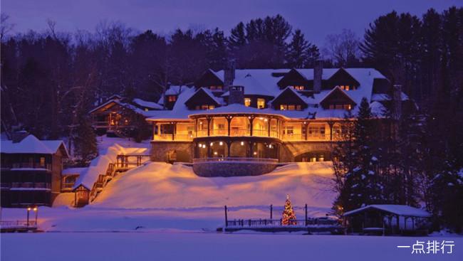 全球十大最美丽的婚礼场地，巴厘岛是与异国情调和诱人的山坡，森林和热带花园举行婚礼的最佳场所之一