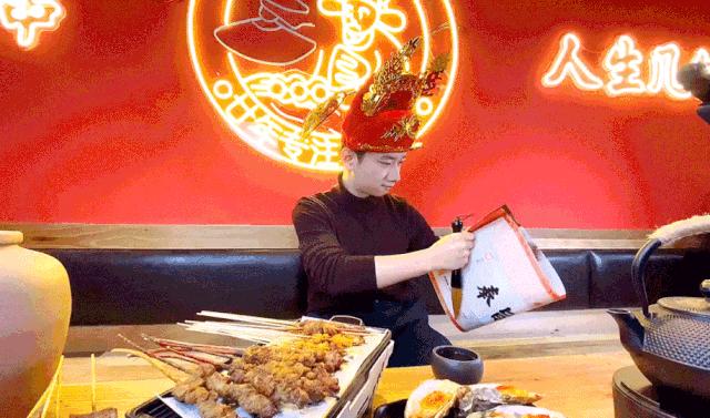 一年能卖出300万串羊肉串,摆摊卖羊肉串一年赚500万