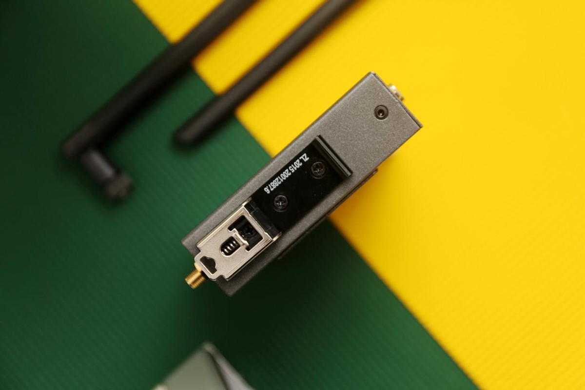 蒲公英4g无线工业级路由器r300a,蒲公英r300a用4g流量卡信号不好