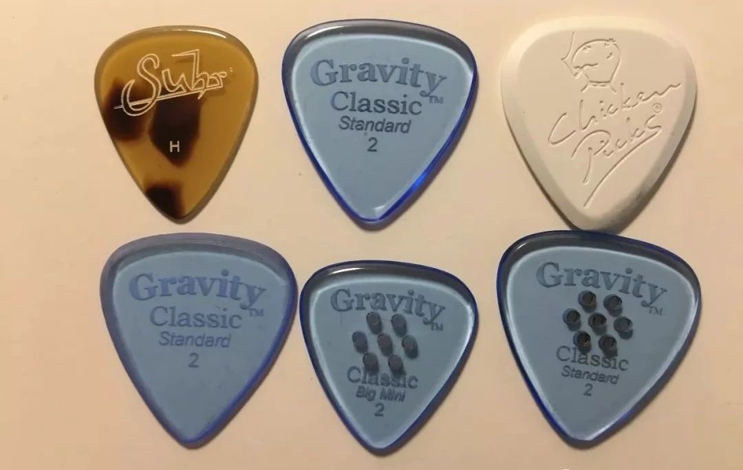 这么贵一片的吉他拨片，是交智商税还是确实能改善音色？