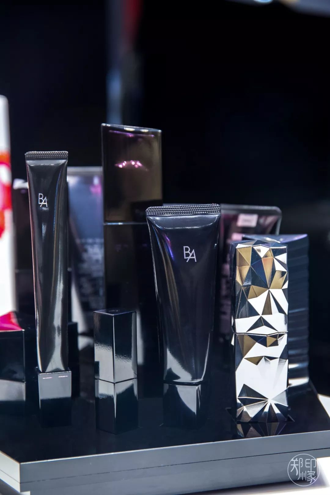 火爆的抖音小红书,pola小红书