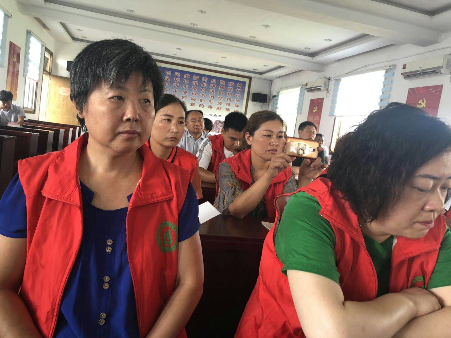 为他人开一朵花作文600字,为他人开一朵花结尾