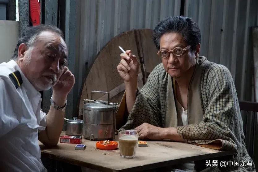 《僵尸》：僵尸片最后的荣光，也是港片最后的惊艳之作