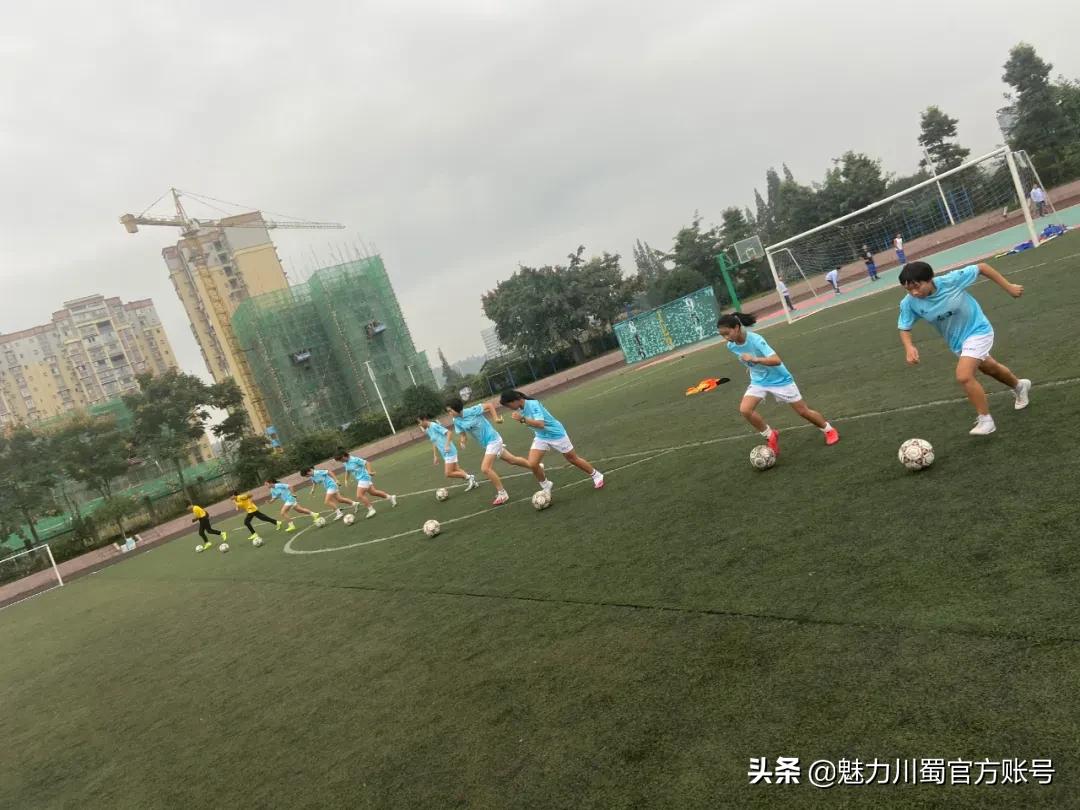 可喜可贺，洪雅两名学生入选U18女子足球省队大名单