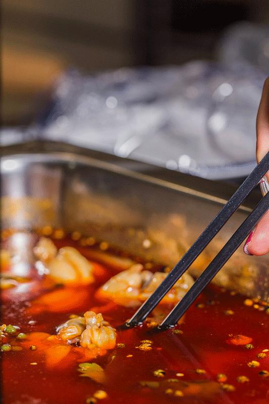 爽爆美蛙鱼头火锅,陕西汉中美蛙鱼头优惠