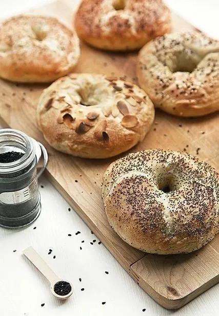 营养健康早餐搭配文字介绍,好吃的贝果方子