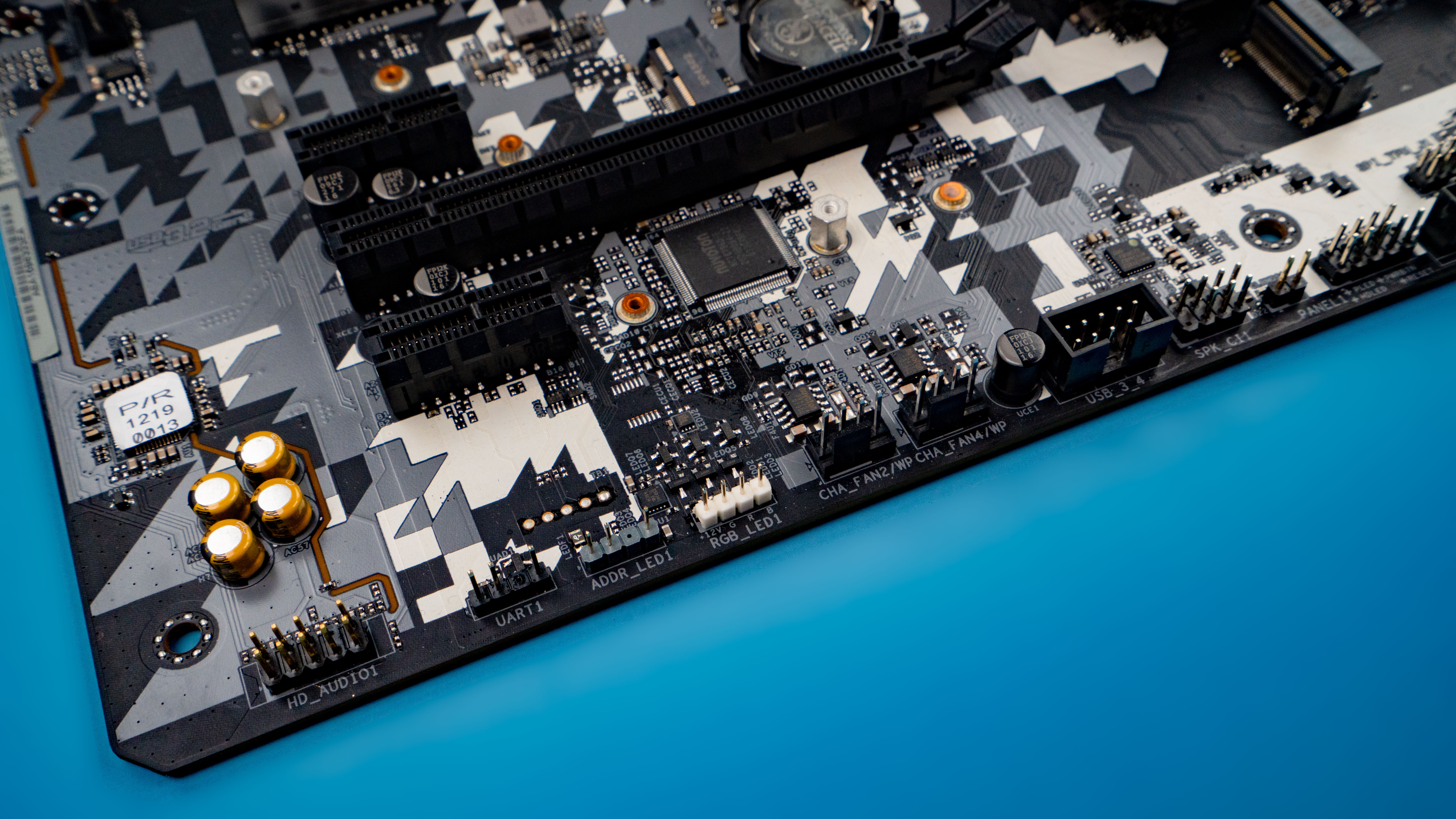 华擎b560m钢铁传奇评测,钢铁是怎样炼成的1957