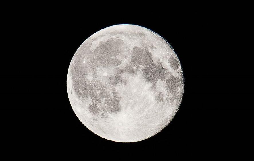 月球正在远离地球会引发灾难吗,科学家说月球到底会不会离开地球