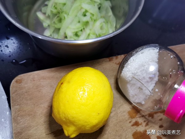 西瓜和虾子能一起吃吗,西瓜配虾子