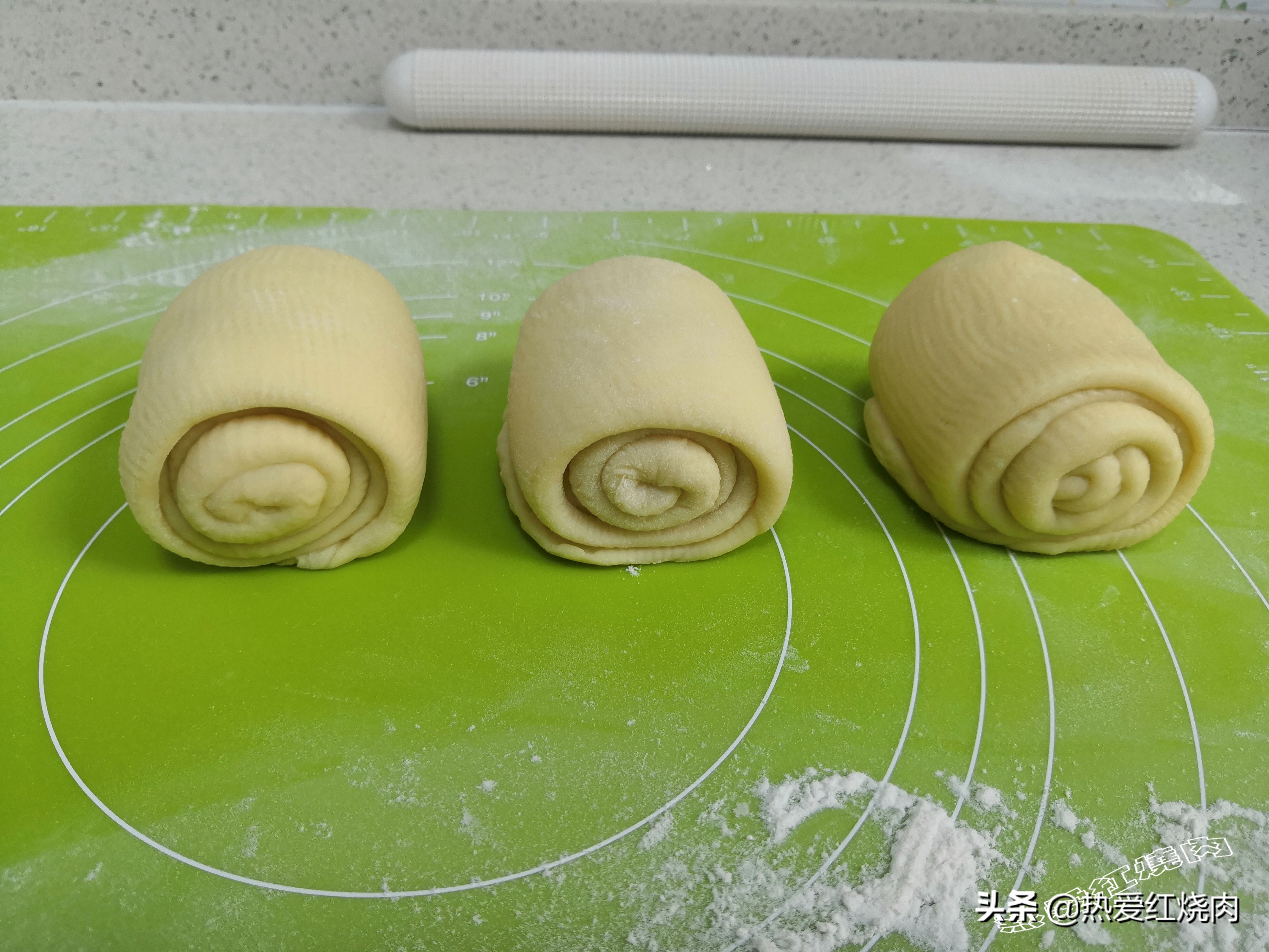 谁说自己在家做面包太复杂的,面包不用黄油可以做吗