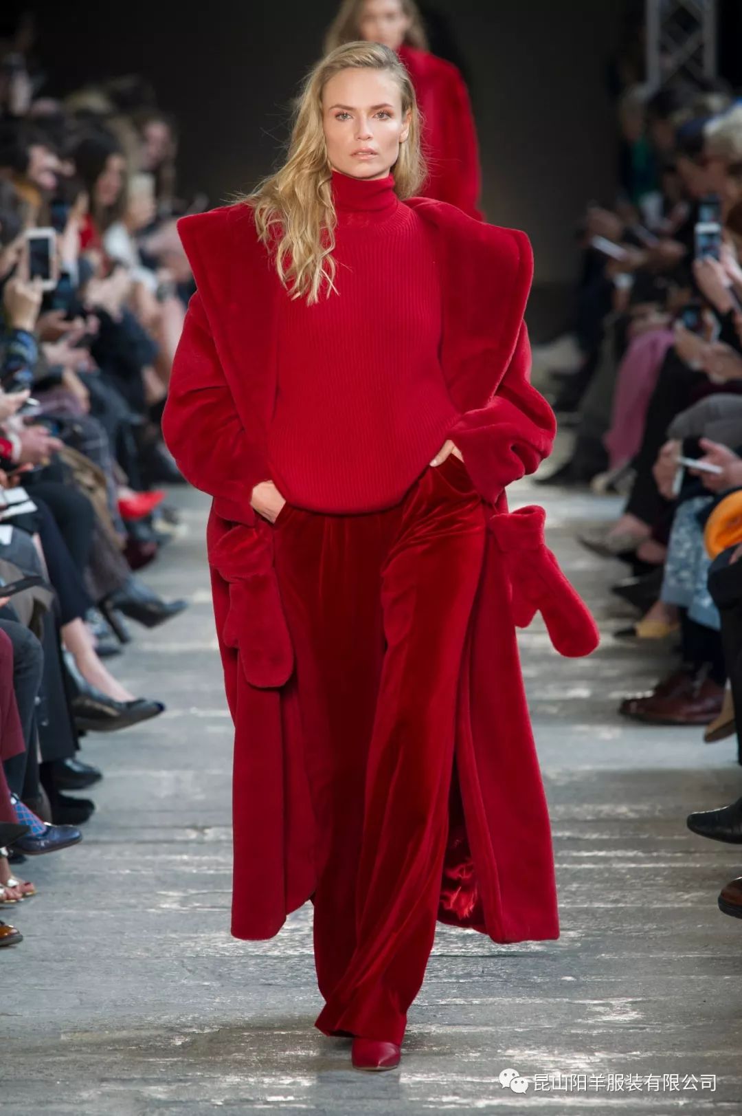 欧美明星冬季街拍穿搭2019,2019年春季欧美明星街拍