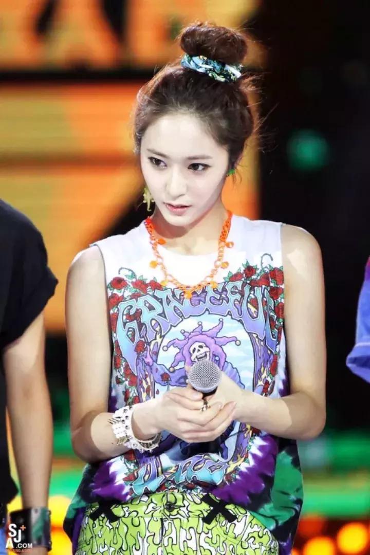 韩国郑秀晶长相,郑秀晶父母长相