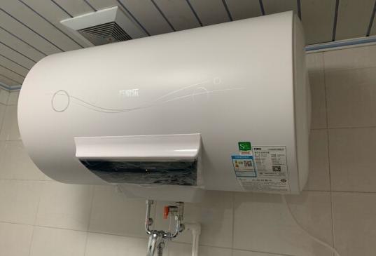 电热水器和燃气热水器怎么选,电热水器与燃气热水器要怎样选