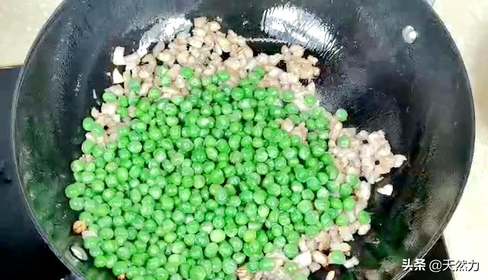 豌豆肉末炒出来特别香而且下饭,青豌豆炒什么好吃