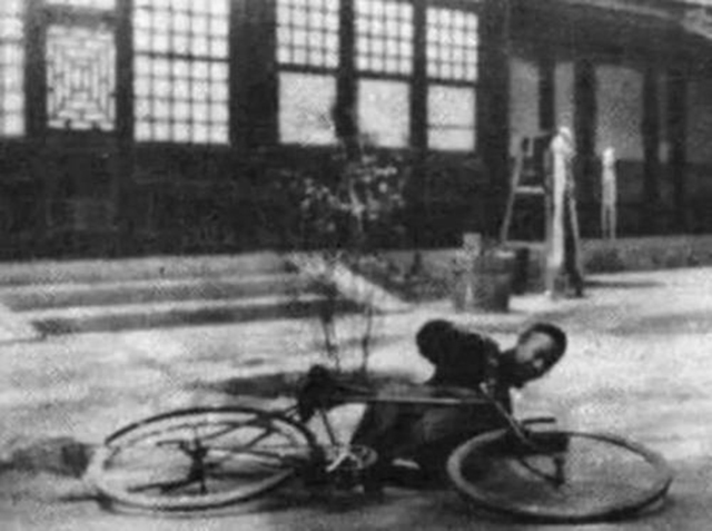 末代皇帝溥仪的自行车,溥仪自行车视频