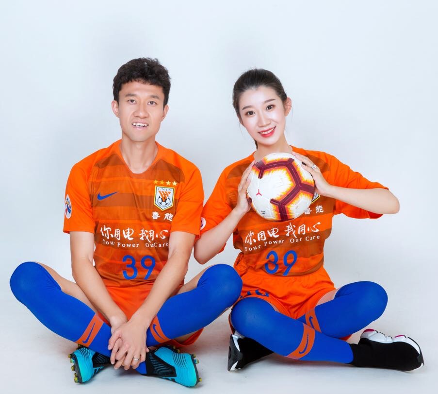 山东鲁能颁奖仪式蒿俊闵,蒿俊闵鲁能球员