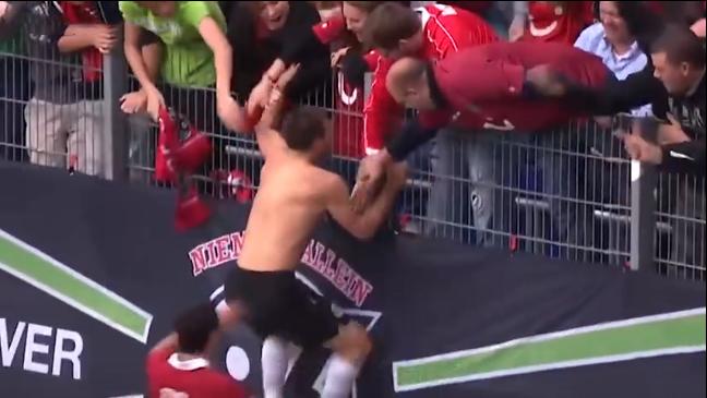 盘点比赛中被罚红牌的球员,所有球员都被红牌罚下场会怎么样