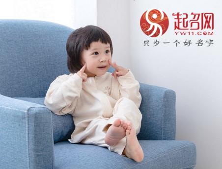 含有日字旁的吉利女孩名字,日字旁的字男孩名字大全集