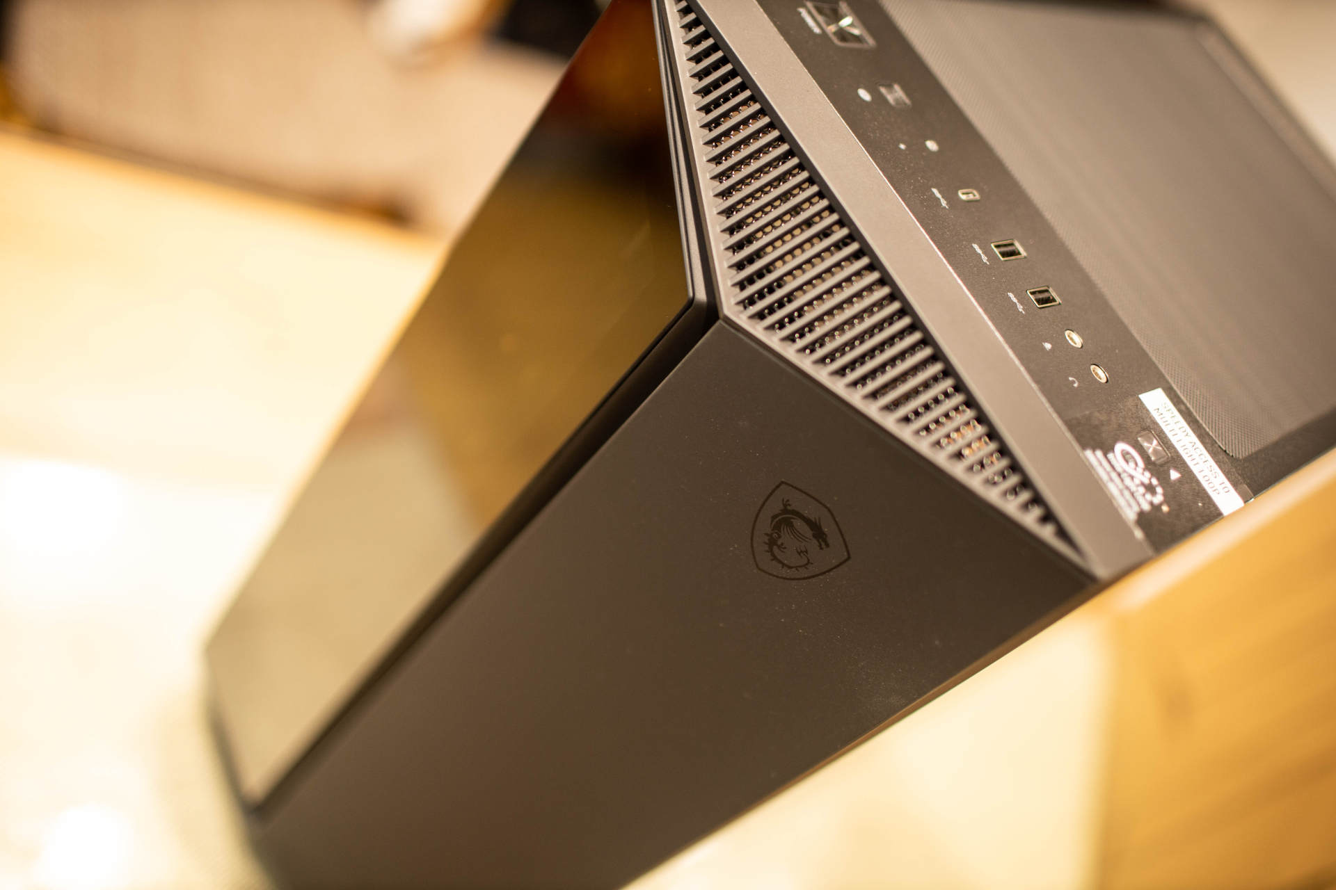 微星氪金枪二代可以装风冷吗,微星氪金枪机箱前面可以拆吗