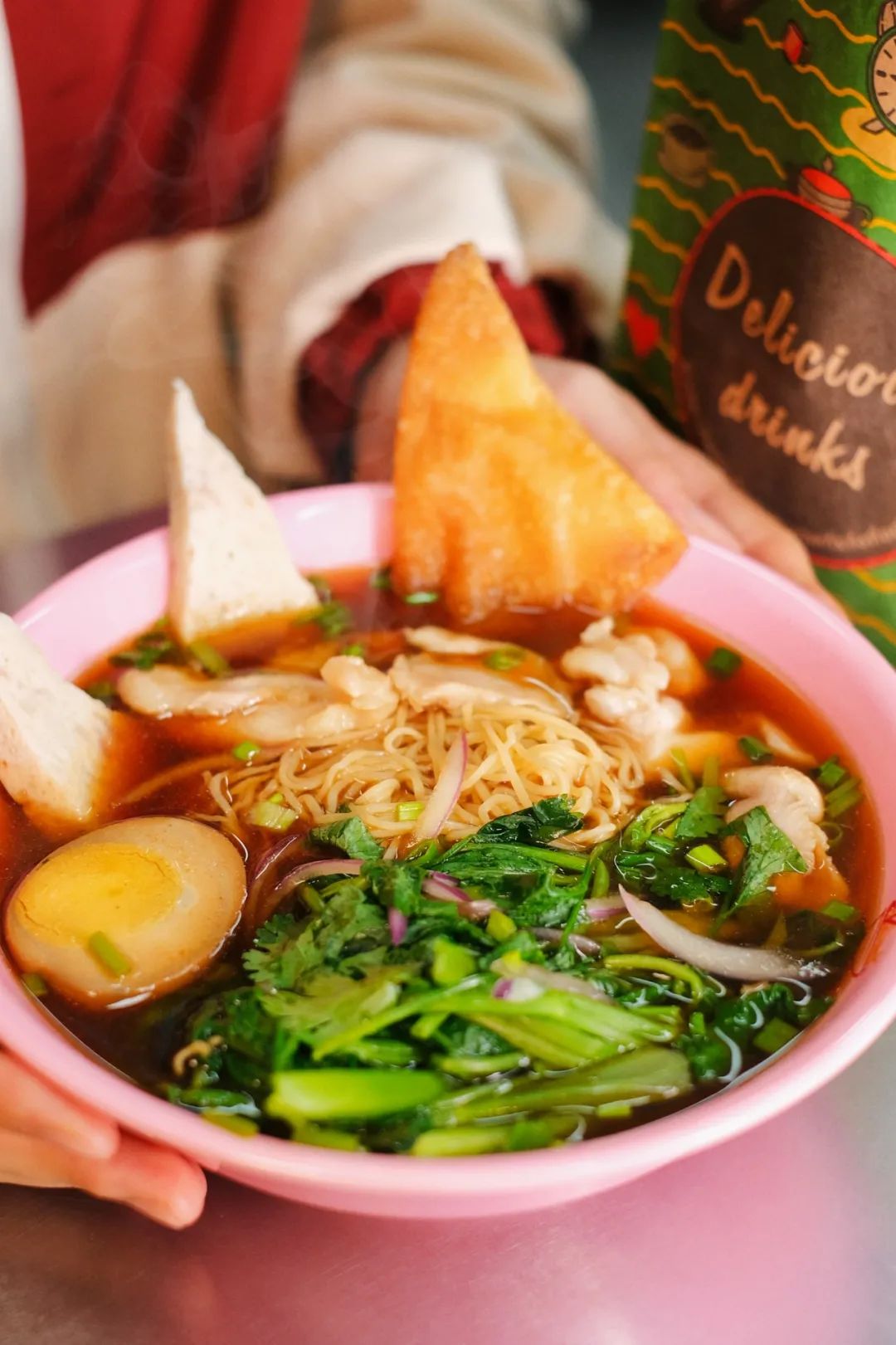 乌山路街上视频,泰国街道最火的小店