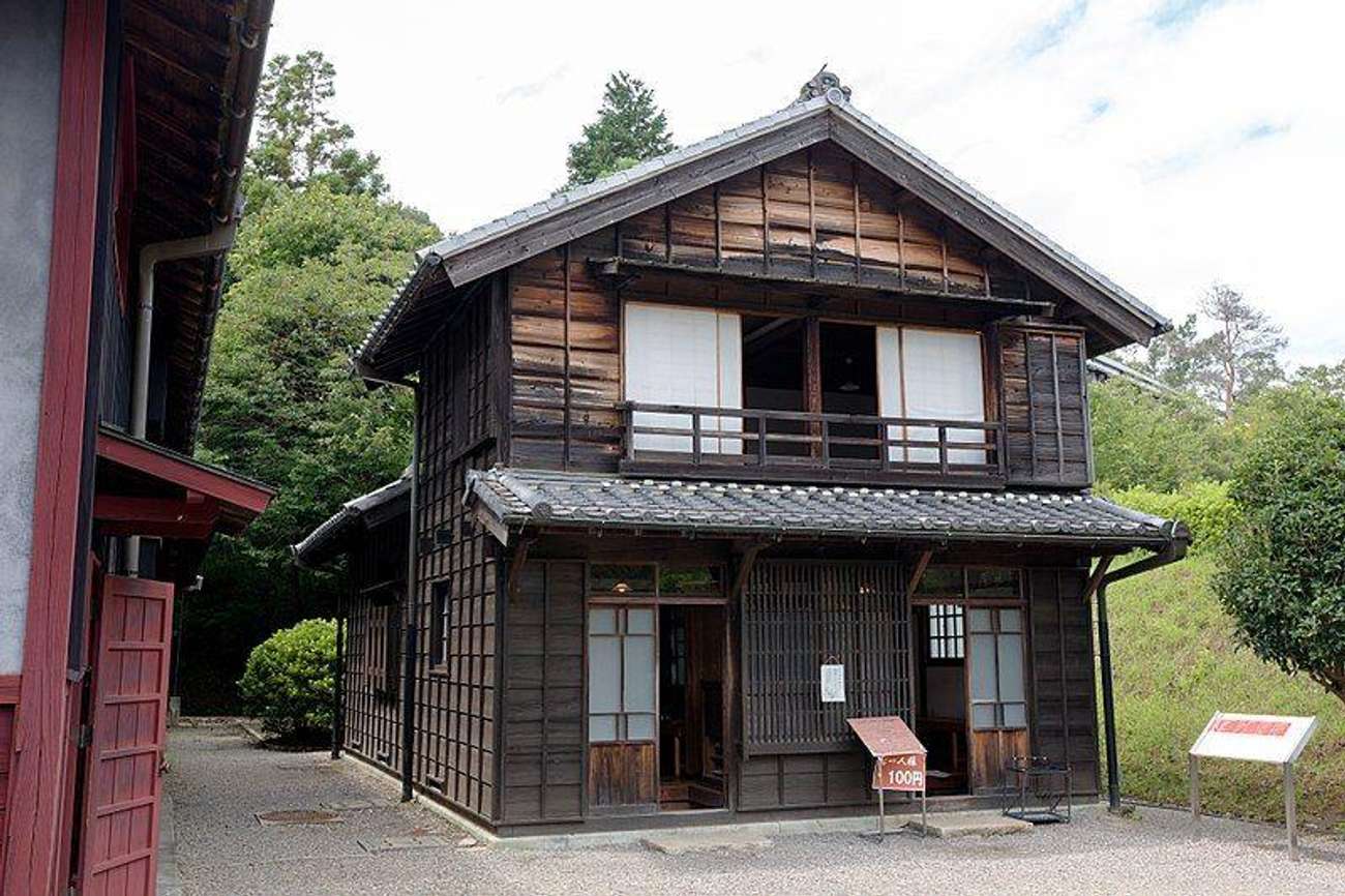 日本澡堂和温泉的区别,日本的澡堂是真的吗