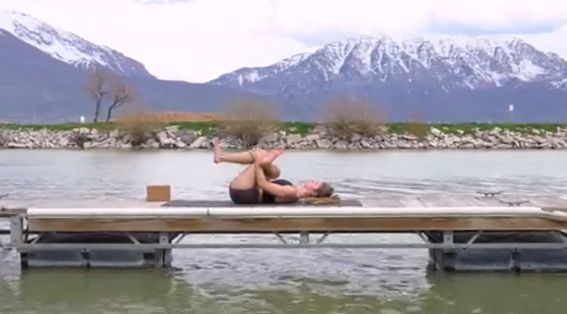 每天这样站5分钟腿细了，颜值还逆袭了，越自律的女人越美丽