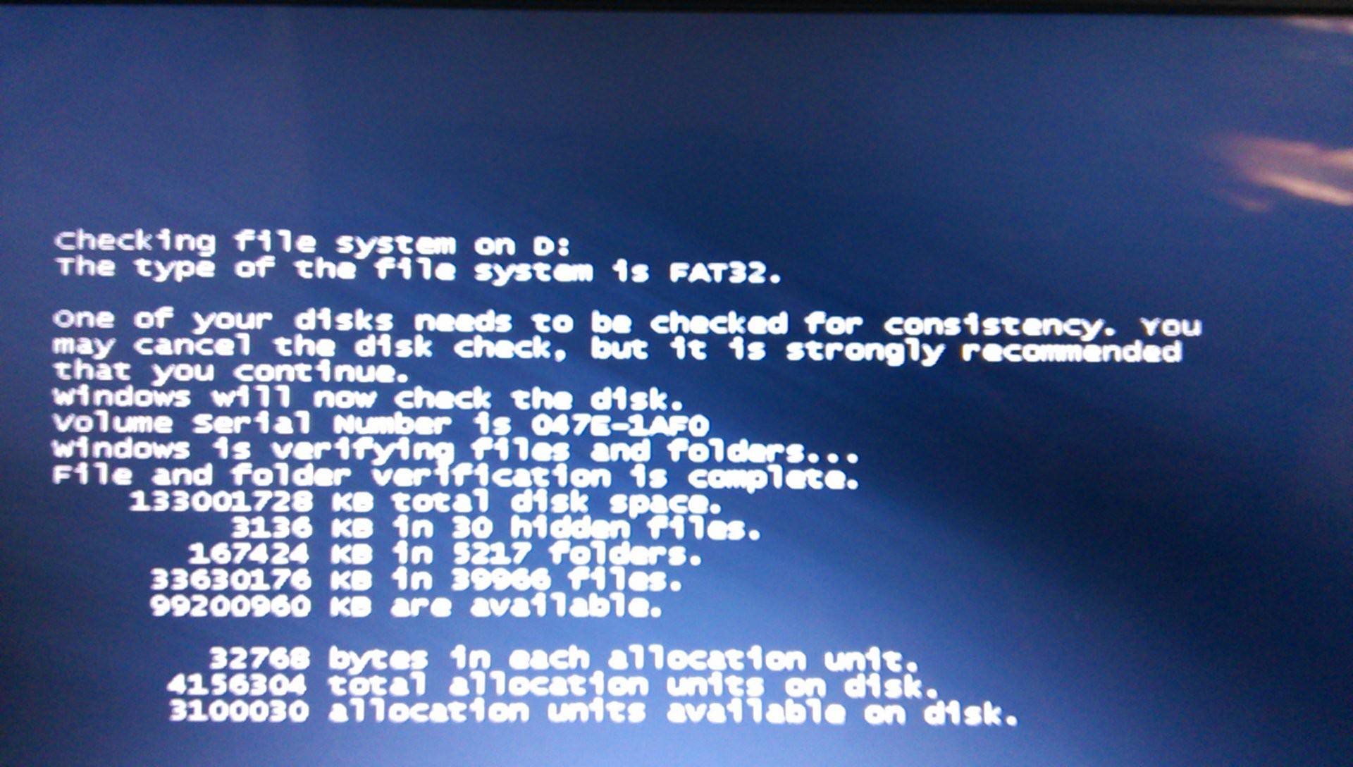 电脑出现蓝屏笑脸要怎么处理,电脑出现蓝屏英文怎么处理