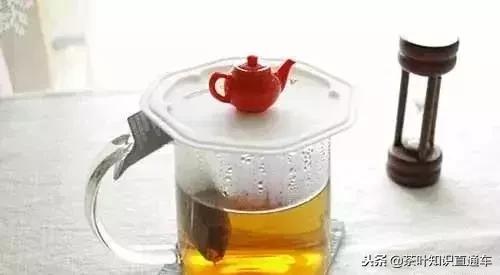 什么泡水喝能降三高和尿酸,降尿酸什么中药泡茶好