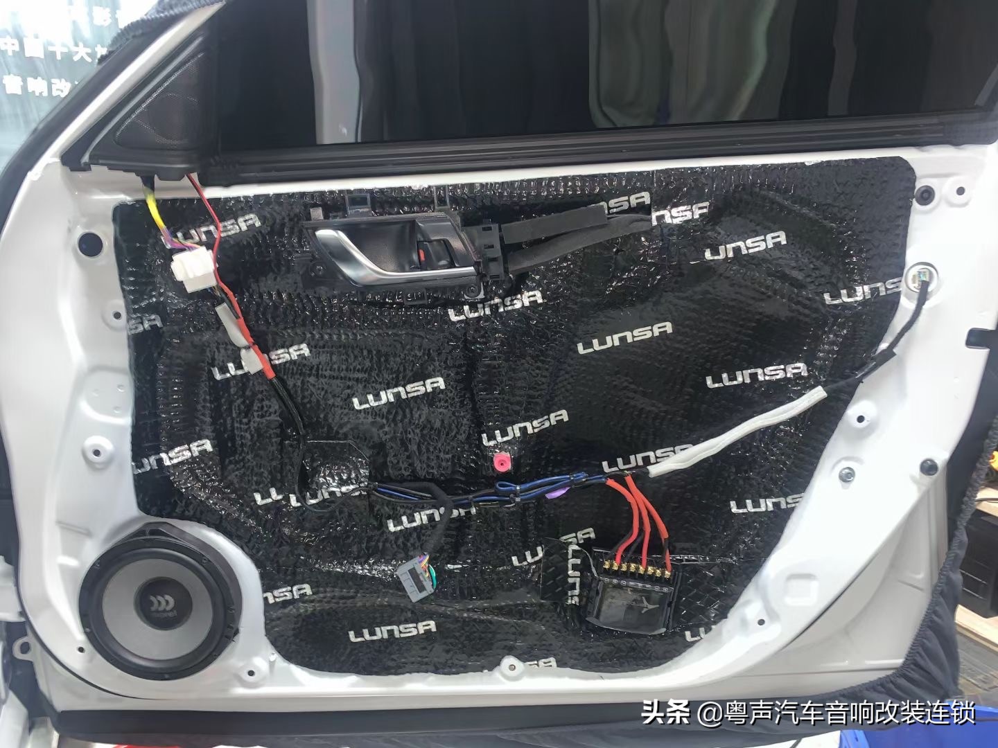 郑州环亚汽车音响隔音改装,汽车音响隔音改装视频教程