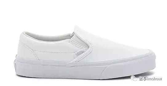 小白鞋如何穿搭30岁,职场小白鞋搭配技巧男士