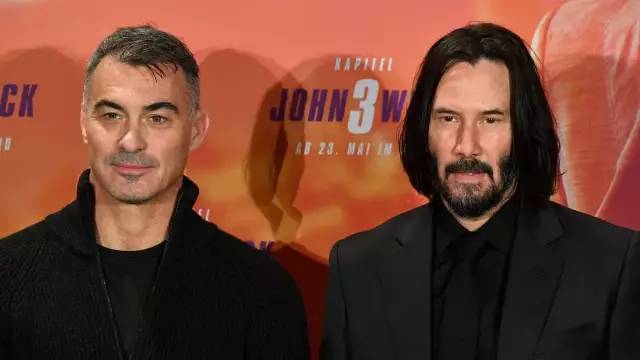 基努里维斯最新视频,基努里维斯年轻时候太帅了