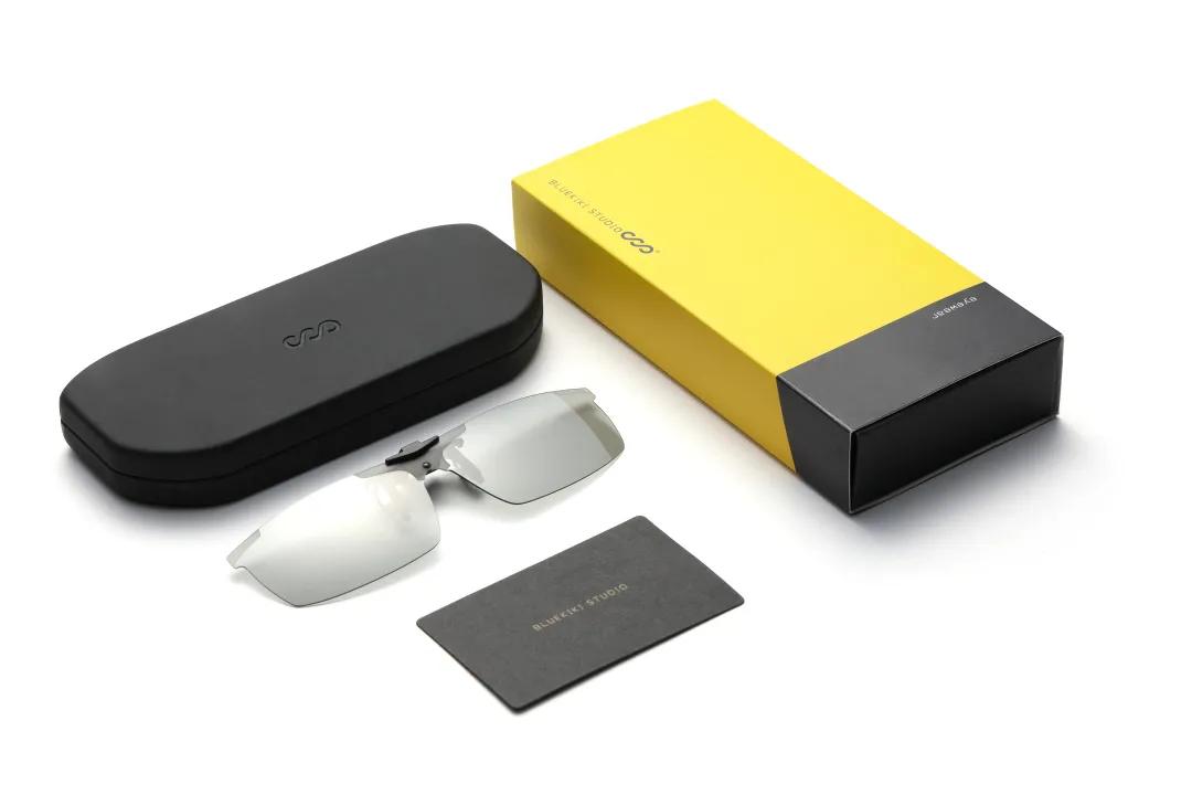 眼镜变墨镜好用吗,眼镜遇光变墨镜无框