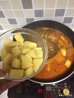 铁锅炖鱼茄子怎么切,东北铁锅炖鱼做法最正宗的做法