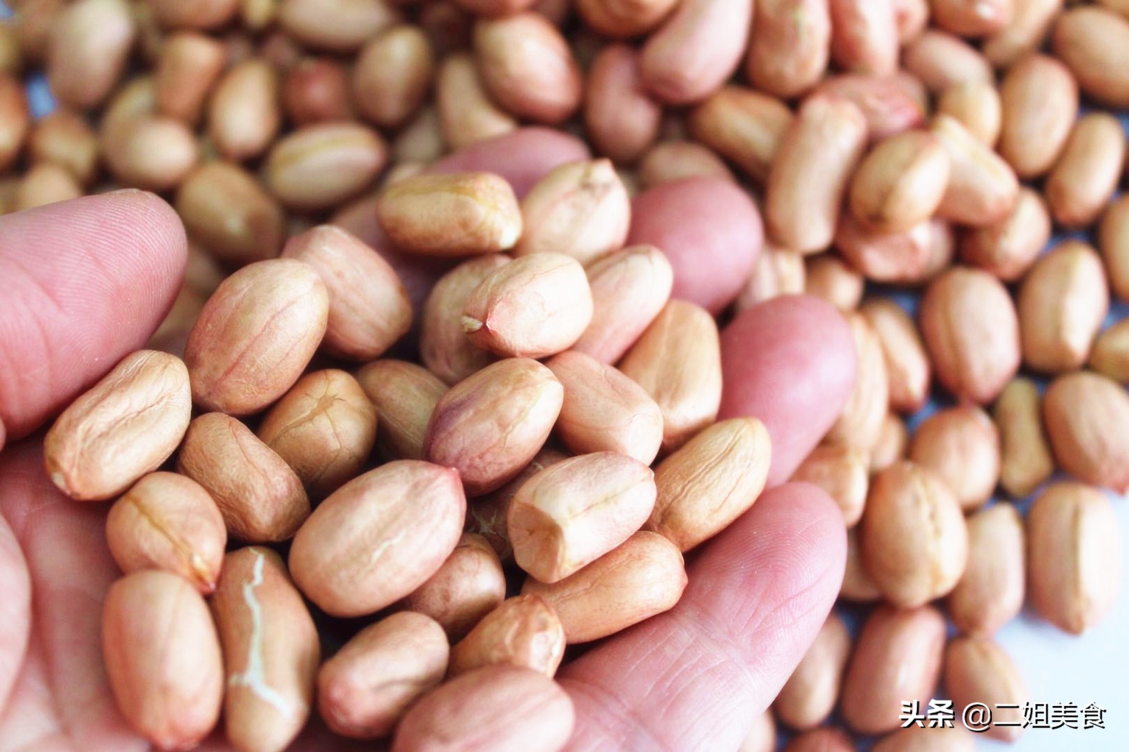 花生怎样最容易发霉,花生一般放多久会发霉