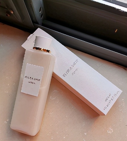 想做夏日精致girl？澳尔滨雅诗兰黛植物医生保湿水不允许你错过