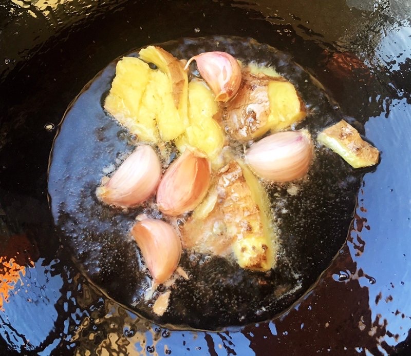 外面买的卤鸡爪的做法,为什么外面买的卤鸡爪那么好吃