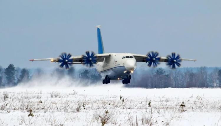 世界上最大的螺旋桨运输机,大型运输机油耗