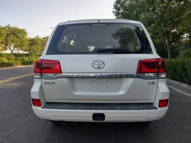 陆巡4600和5700有哪些优缺点,2019款陆巡中东版4600价格表