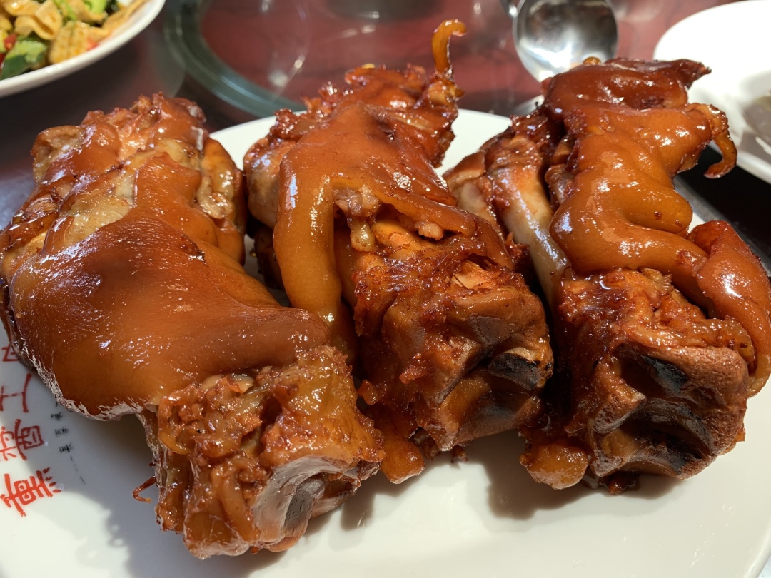 长春绿园哪家酱猪蹄好吃,长春酱熏猪蹄