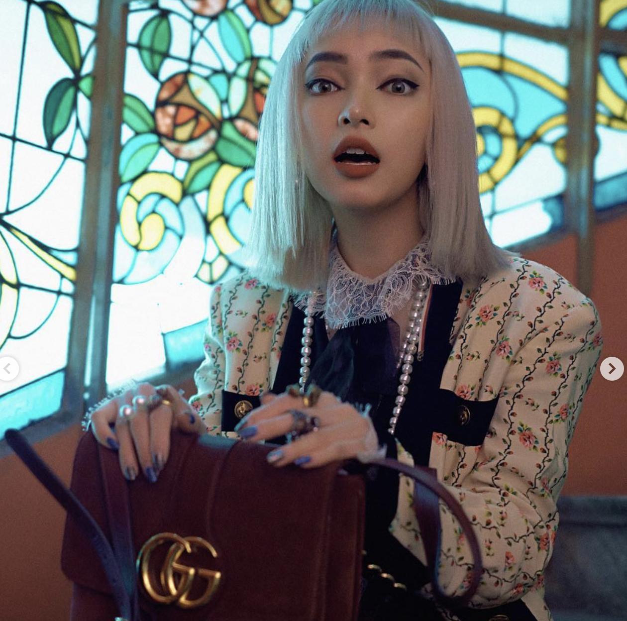 宋慧乔穿黑色v领,35岁宋慧乔穿搭