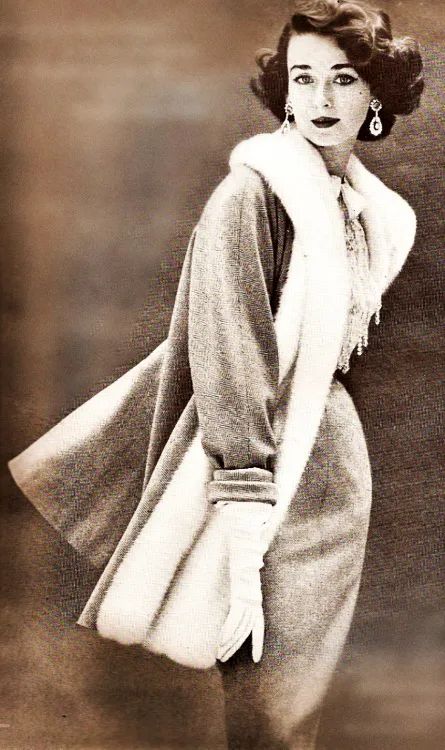 会修飞机的绝代超模，自己开公司，为何最终在小餐馆度过余生？