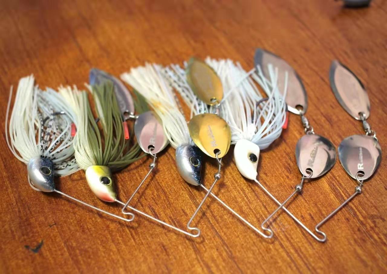 野钓鱼大师技巧讲解,路亚亮片水下泳姿