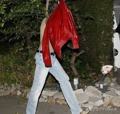 c罗与奎托斯恩怨,c罗和伊莲娜故事