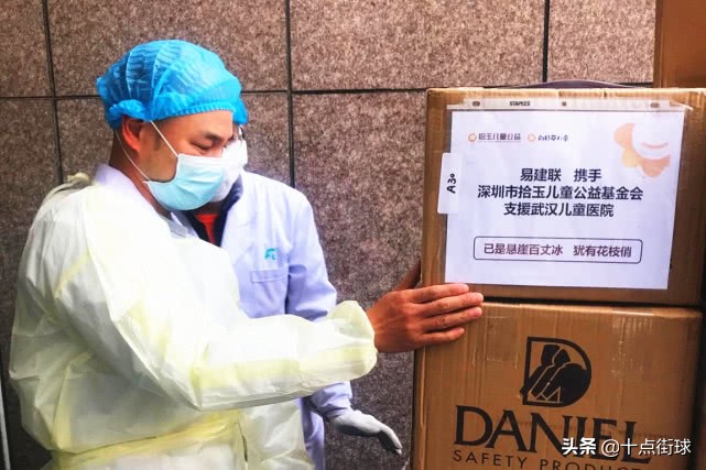 太低调！郎平刘国梁捐献物资不留名，易建联更是到美国采购防护服