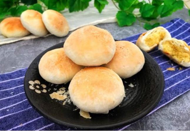 酥皮绿豆饼做法皮薄馅多,酥皮绿豆饼的家常美味做法